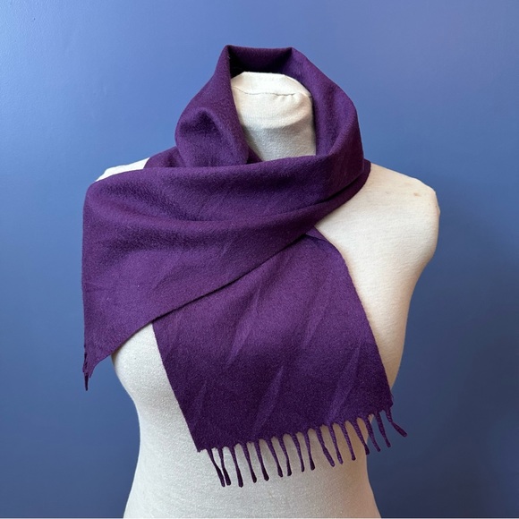 Vintage Accessories - 100% Cashmere Vintage Deep Purple Scarf